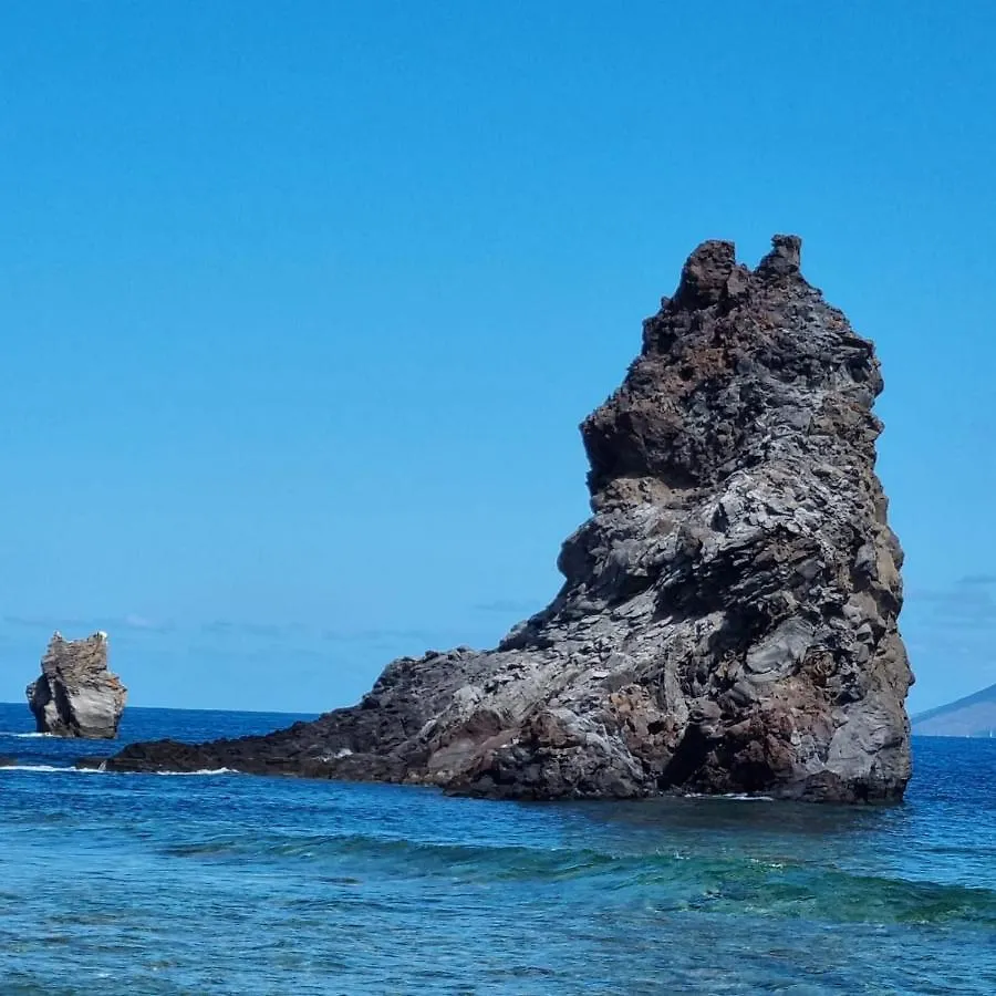 Casa de Férias Isole Eolie: Vulcano località Vulcanello - Favolosi bivani con piscina acqua di mare e vista sulle isole eolie